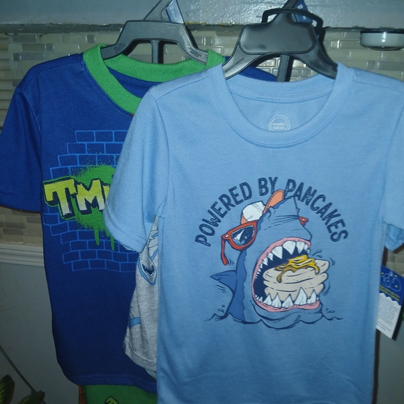 Two XS Boy Pajama Sets - Picture 3 of 11